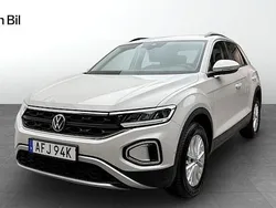Grå Begagnad 2022 VW T-Roc Life SUV | 269 900 kr (Marknadspris)