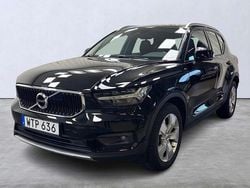 Svart Begagnad 2018 Volvo XC40 Momentum SUV | 264 900 kr (Marknadspris)