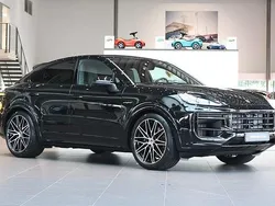 Svart Ny 2025 Porsche Cayenne SUV | 1 449 800 kr (Superpris)
