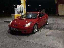 Röd Begagnad 2001 Toyota Celica Halvkombi | 85 000 kr