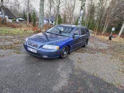 Begagnad 2006 Volvo V70 Kombi | 25 000 kr (Marknadspris)