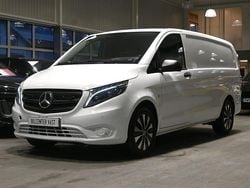 Vit Begagnad 2023 Mercedes Vito Van | 369 000 kr (Marknadspris)