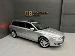Silver Begagnad 2015 Volvo V70 Momentum Kombi | 99 800 kr (Bra pris)