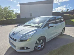 Vit Begagnad 2009 Peugeot 5008 Minibuss | 48 500 kr (Marknadspris)