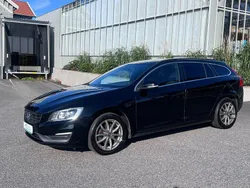 Svart Begagnad 2014 Volvo V60 Momentum Kombi | 114 900 kr (Marknadspris)