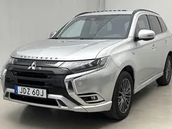 Silver Begagnad 2020 Mitsubishi Outlander Edition SUV | 210 000 kr (Lite dyr)