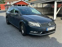 Grå Begagnad 2011 VW Passat Kombi | 35 000 kr (Superpris)