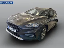 Grå Begagnad 2022 Ford Focus Active Halvkombi | 189 000 kr (Marknadspris)