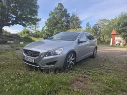 Silver Begagnad 2013 Volvo V60 Kombi | 142 500 kr (Marknadspris)