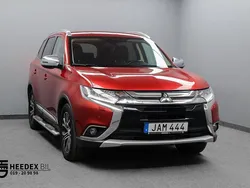 Mörkröd Begagnad 2015 Mitsubishi Outlander SUV | 149 800 kr (Marknadspris)