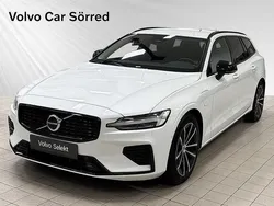 Vit Begagnad 2024 Volvo V60 Plus Kombi | 494 900 kr (Marknadspris)