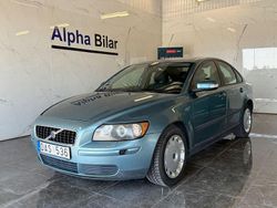 Blå Begagnad 2007 Volvo S40 Kinetic Sedan | 29 900 kr (Marknadspris)