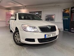 Vit Begagnad 2008 Skoda Octavia Ambiente Kombi | 34 900 kr (Dyr)