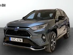 Grå Begagnad 2020 Toyota RAV4 Hybrid Style SUV | 379 900 kr (Marknadspris)