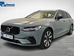 Grå (vapour grey metallic) Begagnad 2024 Volvo V90 Plus Kombi | 479 900 kr (Marknadspris)