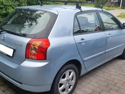 Blå Begagnad 2006 Toyota Corolla Halvkombi | 24 950 kr (Superpris)