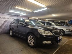 Svart Begagnad 2011 Skoda Octavia Elegance Kombi | 69 900 kr (Marknadspris)