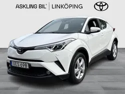 Vit Begagnad 2019 Toyota C-HR Active SUV | 159 000 kr (Marknadspris)