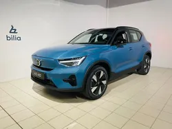 Blå Begagnad 2023 Volvo XC40 Core SUV | 499 900 kr