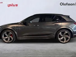 Grå Begagnad 2023 Audi SQ8 e-tron Proline SUV | 799 000 kr
