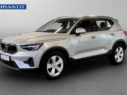 Silver Begagnad 2023 Volvo XC40 Core SUV | 274 900 kr (Bra pris)