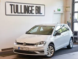 Ljusgrå Begagnad 2018 VW Golf VII Halvkombi | 157 900 kr (Marknadspris)