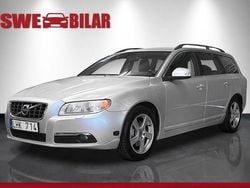 Ljusgrå Begagnad 2009 Volvo V70 Momentum Kombi | 59 900 kr (Bra pris)