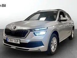 Silver (brilliant silver metallic) Begagnad 2023 Skoda Kamiq Ambition SUV | 249 900 kr (Marknadspris)