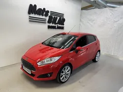 Röd Begagnad 2016 Ford Fiesta Halvkombi | 119 900 kr (Lite dyr)