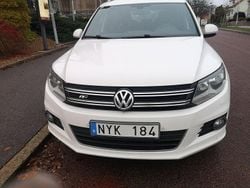 Vit Begagnad 2014 VW Tiguan Sportline SUV | 105 000 kr (Marknadspris)