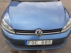 Blå Begagnad 2014 VW Golf VII Kombi | 64 000 kr (Bra pris)
