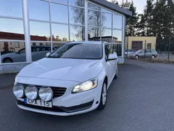Vit Begagnad 2015 Volvo V60 Kinetic Kombi | 108 000 kr (Bra pris)