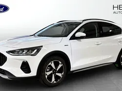 Vit (white) Begagnad 2024 Ford Focus Active Halvkombi | 219 900 kr (Lite dyr)