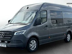 Grå (grey) Begagnad 2019 Mercedes Sprinter Van | 499 900 kr