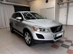 Ljusgrå (grå) Begagnad 2011 Volvo XC60 Summum SUV | 99 900 kr (Superpris)