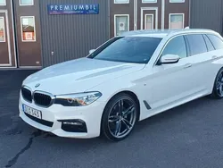 Vit (alpinvit) Begagnad 2018 BMW 520 M Sport Kombi | 359 000 kr