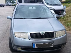 Grå Begagnad 2004 Skoda Fabia Kombi | 12 000 kr (Marknadspris)