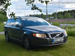 Grå Begagnad 2010 Volvo V70 Kinetic Kombi | 79 900 kr (Lite dyr)