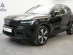 Svart Begagnad 2022 Volvo XC40 Plus SUV | 349 900 kr