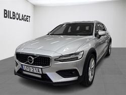 Silver Begagnad 2019 Volvo V60 CC SE Kombi | 249 800 kr (Marknadspris)