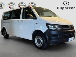 Vit Begagnad 2016 VW Caravelle Trendline Minibuss | 229 990 kr (Marknadspris)