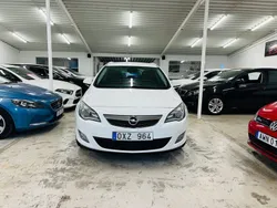 Vit Begagnad 2011 Opel Astra Enjoy Kombi | 39 900 kr (Marknadspris)