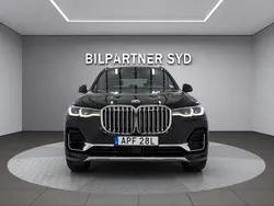 Svart Begagnad 2021 BMW X7 SUV | 689 900 kr (Bra pris)