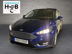 Blå Begagnad 2016 Ford Focus Titanium Halvkombi | 118 900 kr (Lite dyr)