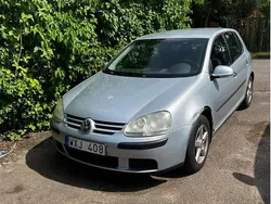 Silver Begagnad 2006 VW Golf V Trendline Halvkombi | 25 000 kr (Bra pris)