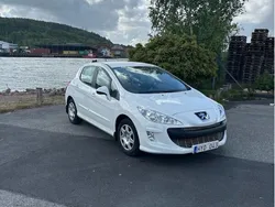 Vit Begagnad 2009 Peugeot 308 Halvkombi | 64 999 kr (Bra pris)