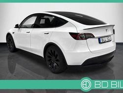 Vit Begagnad 2022 Tesla Model Y Performance SUV | 418 900 kr (Marknadspris)