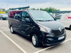 Svart Begagnad 2016 Renault Trafic Van | 72 000 kr (Dyr)