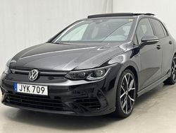 Svart Begagnad 2022 VW Golf VIII R | 395 000 kr (Marknadspris)