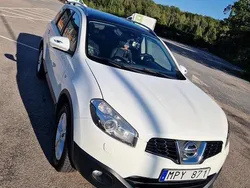 Vit Begagnad 2011 Nissan Qashqai +2 SUV | 59 500 kr (Marknadspris)